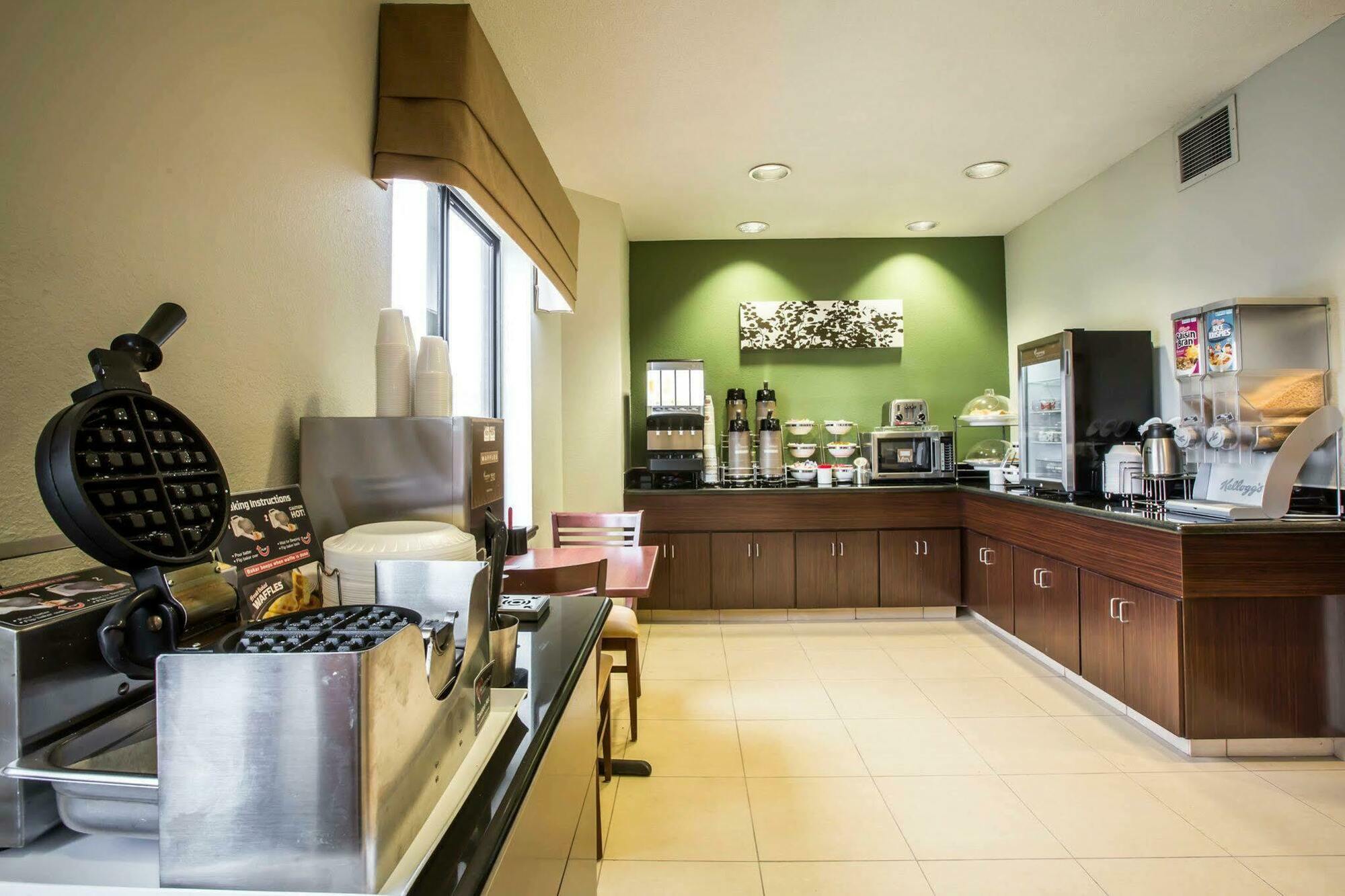 Sleep Inn & Suites Kingsport Tricities Airport Екстериор снимка